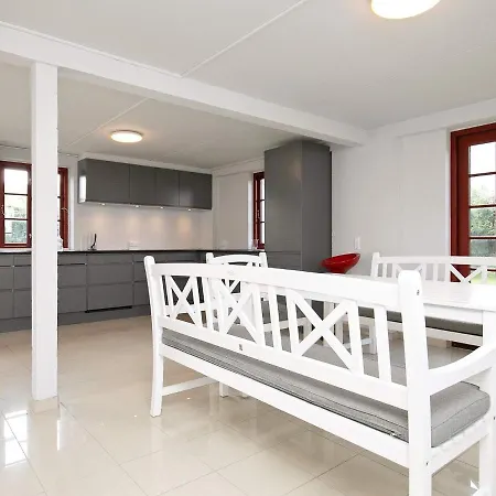 8 Person Holiday In