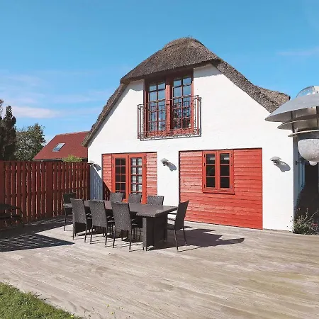8 Person Holiday In Holiday home